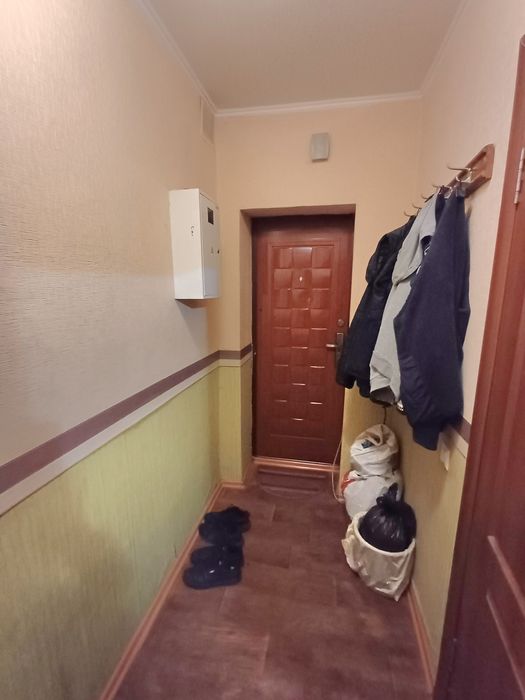 Продам 2-х комнатную квартиру на Космонавтов