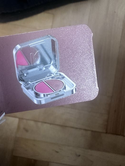 Rabanne Mini Blushy Palette-Koloryzujący róż w formie balsamu