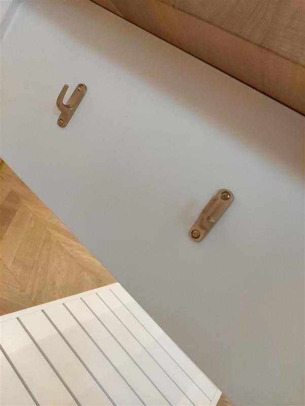 Wyspa kuchenna biala, gruby blat z litego drewna