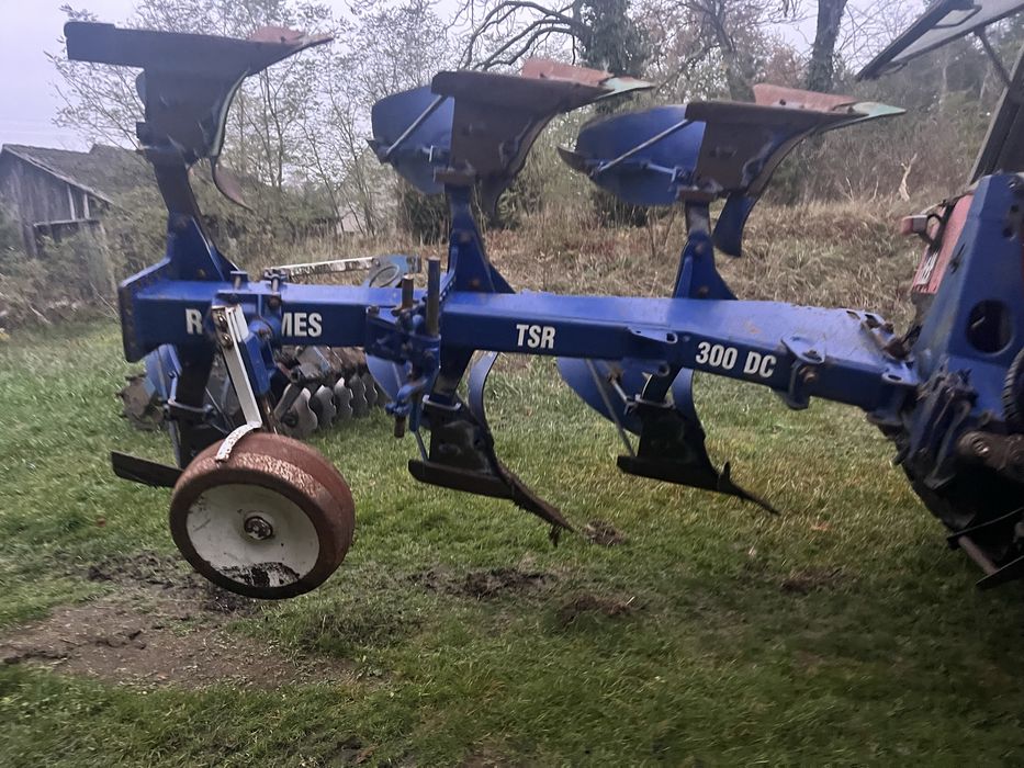 Pług 4 skibowy Ransomes 2+1+1