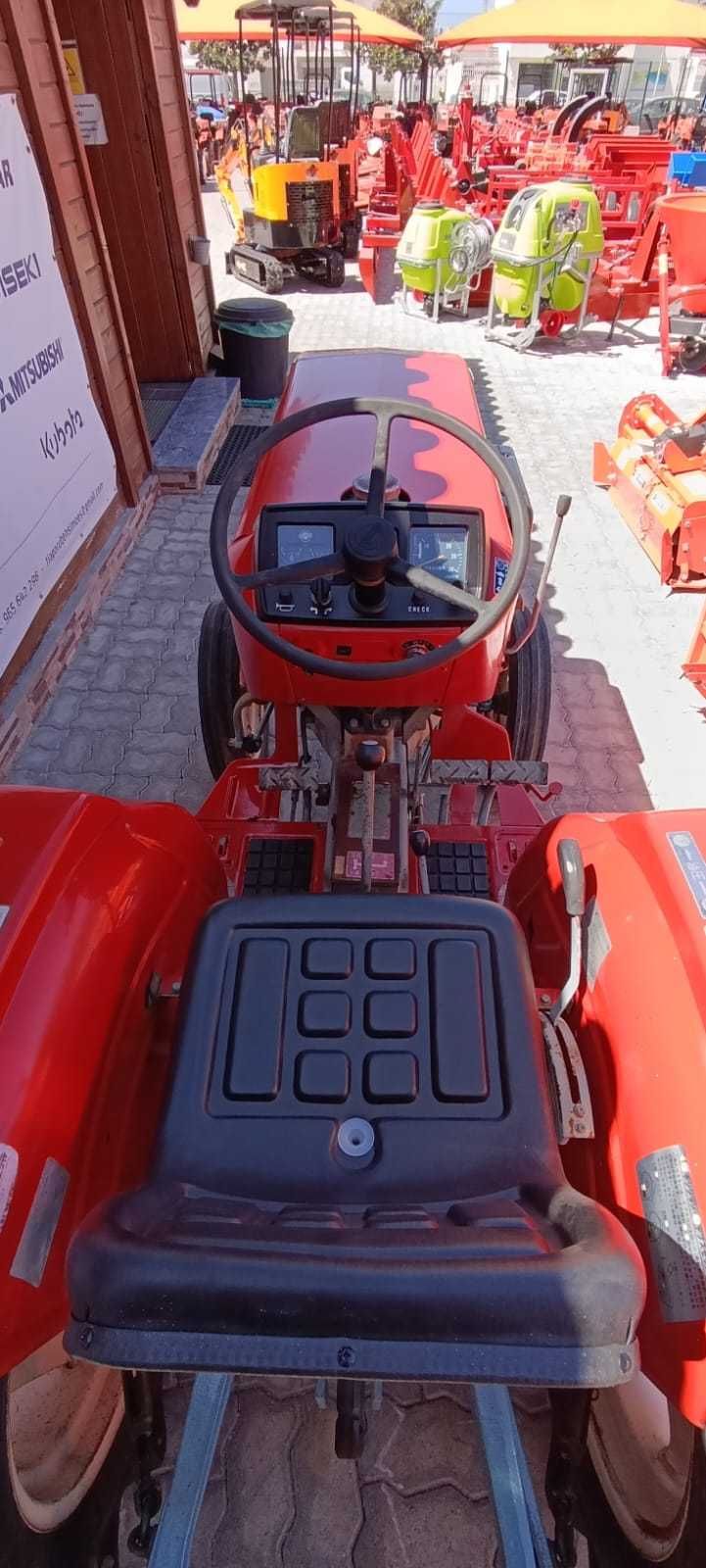 Yanmar     2000B
