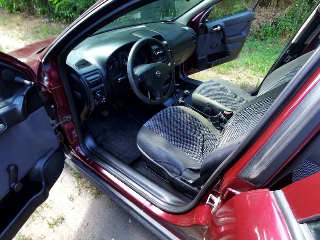 Opel Astra G 1.4 бензин