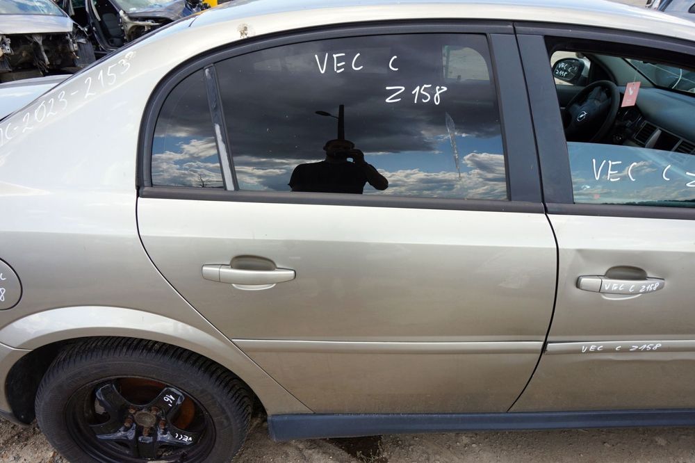 DRZWI TYLNE PRAWE VECTRA C SEDAN Z158  BEŻOWY OPEL 2002-2005