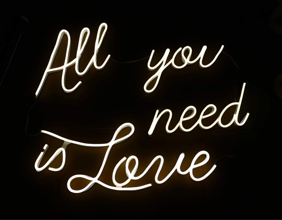 Napis ledon led neon All you need is love dekoracja ślub wesele