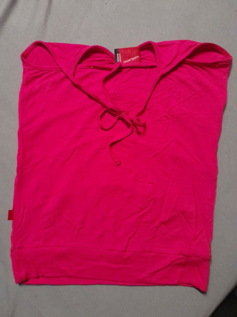 Różowa bluzka bez rękawów