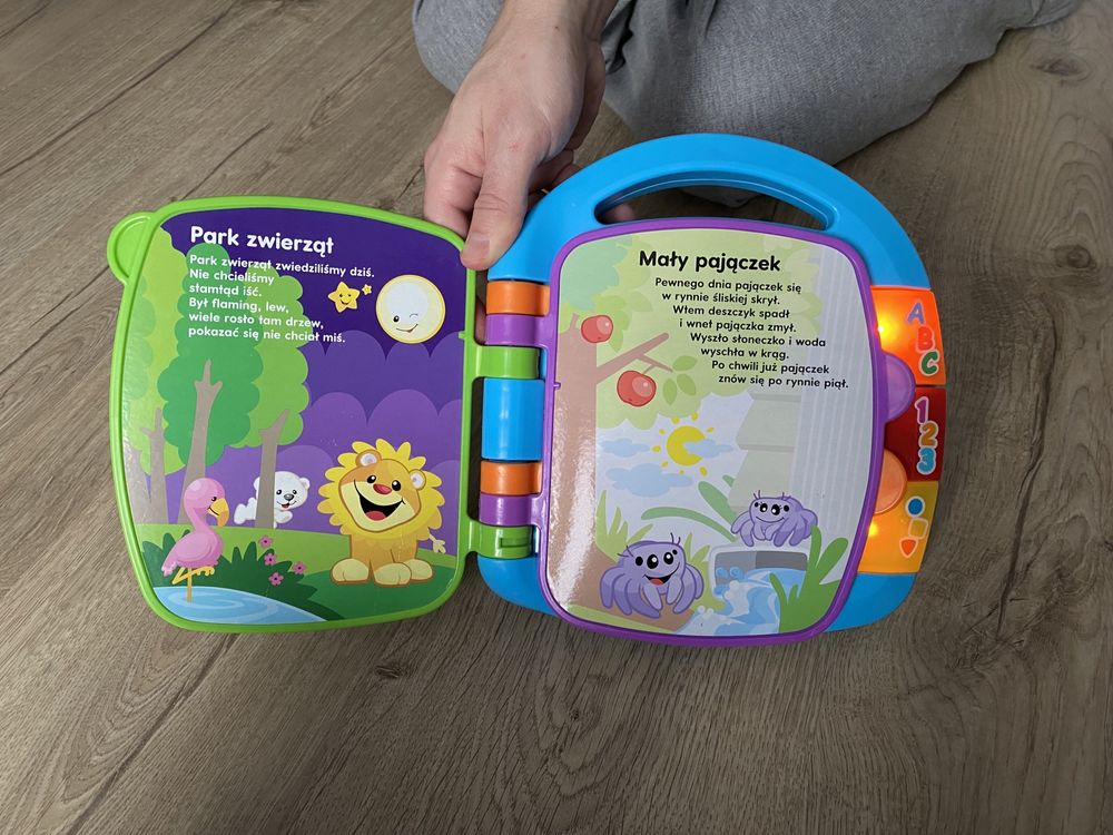 Książeczka z wierszykami Fisher Price