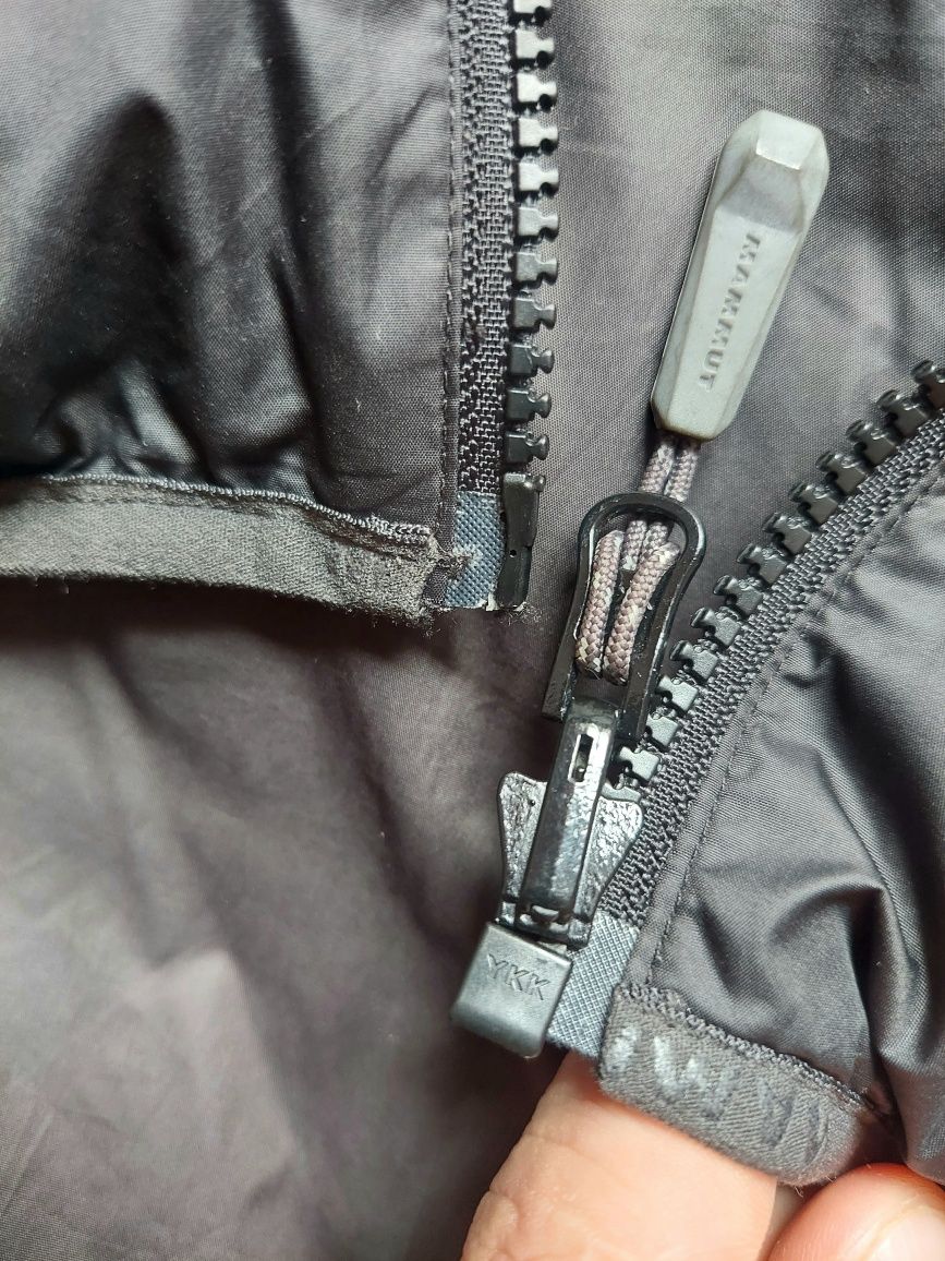 Куртка фірми MAMMUT EXPLORER SP оригінал 

Розір:  S 

на ріст 170см т