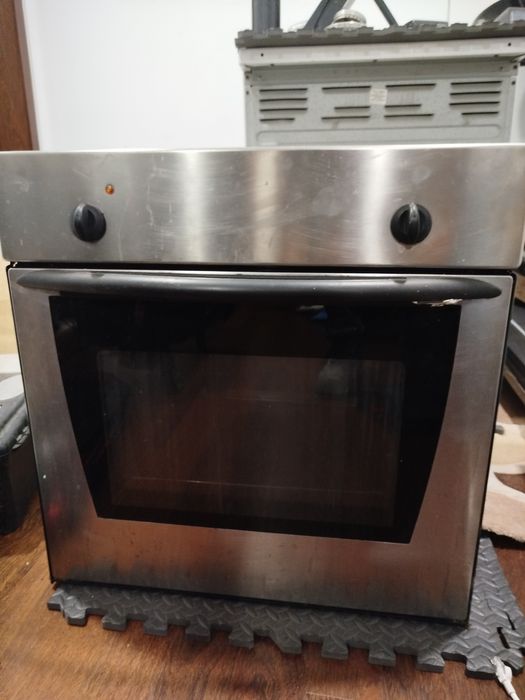 Forno elétrico em bom estado