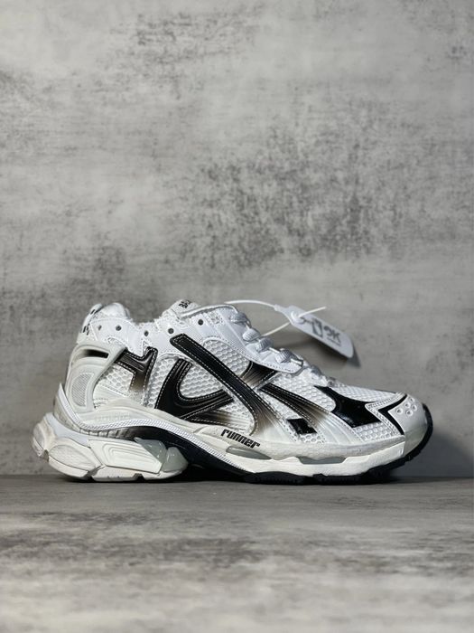 Balenciaga Runner Gradient White Black/size 42,43,44/Преміум якість