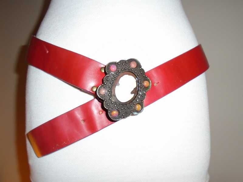 Cinto vintage vermelho