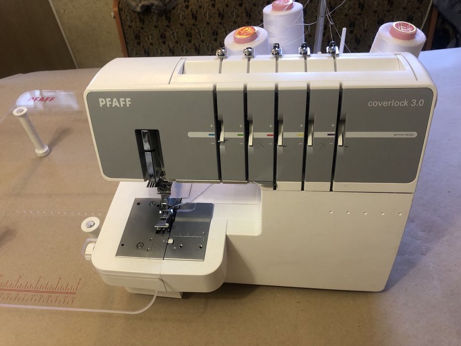 Коверлок, распошивалка pfaff 3.0