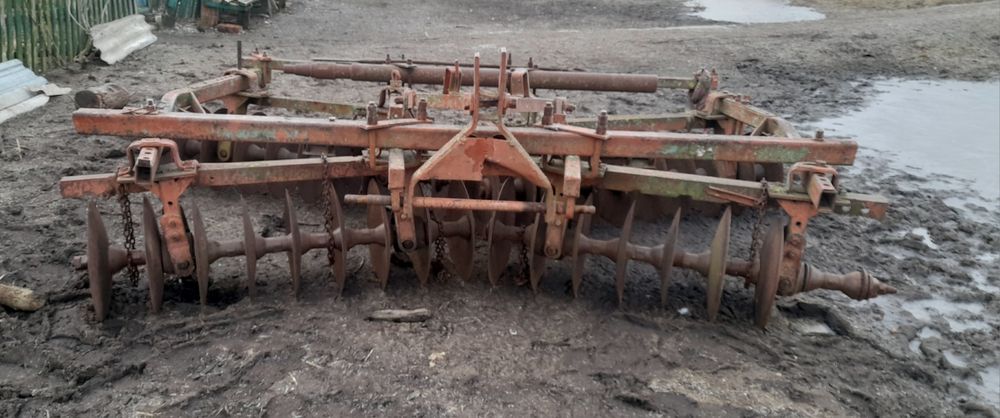 Продам  дискову борону  "Лущильник" 3м.