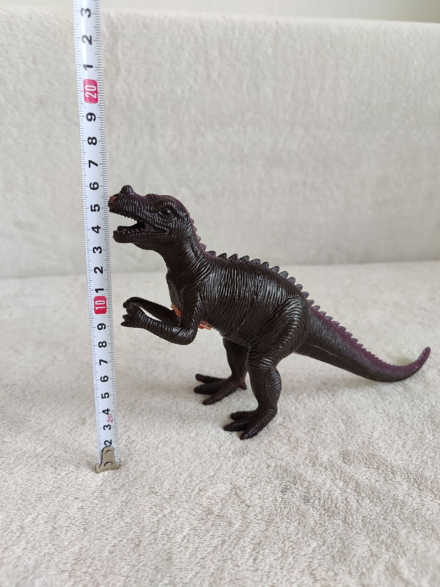 Duża figurka ok 16cm dinozaura Allozaur interaktywnego - odgłos ryk