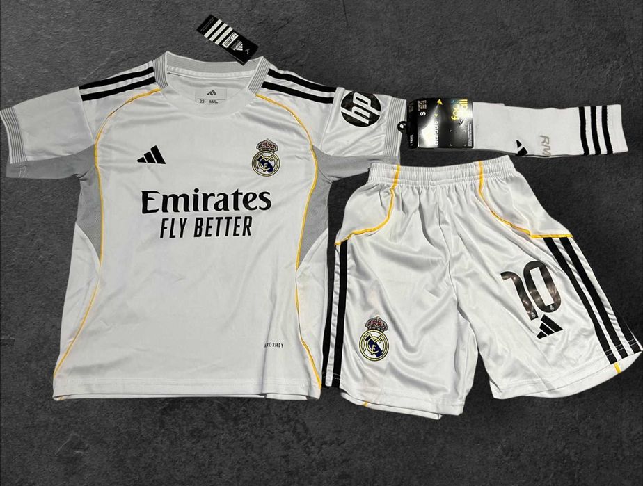 Kylian Mbappe nr10 Real Madryt Komplety Różne Rozmiary Sezon 25/26