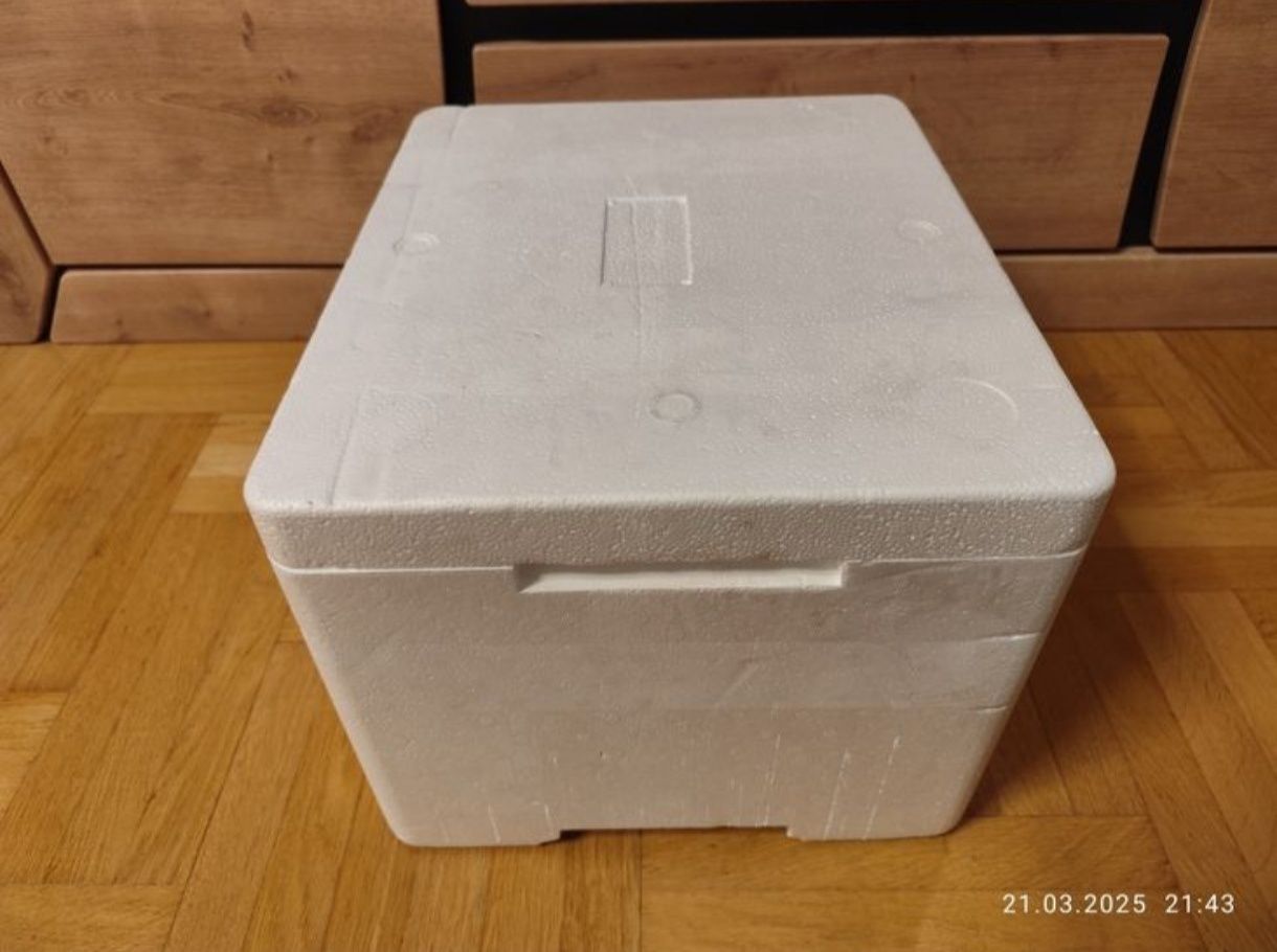 Styrobox pojemnik styropianowy izotermiczny 39,5x33,5x28cm + 4 wkłady