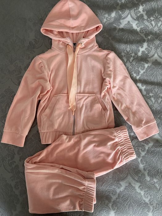 Костюм велюровий