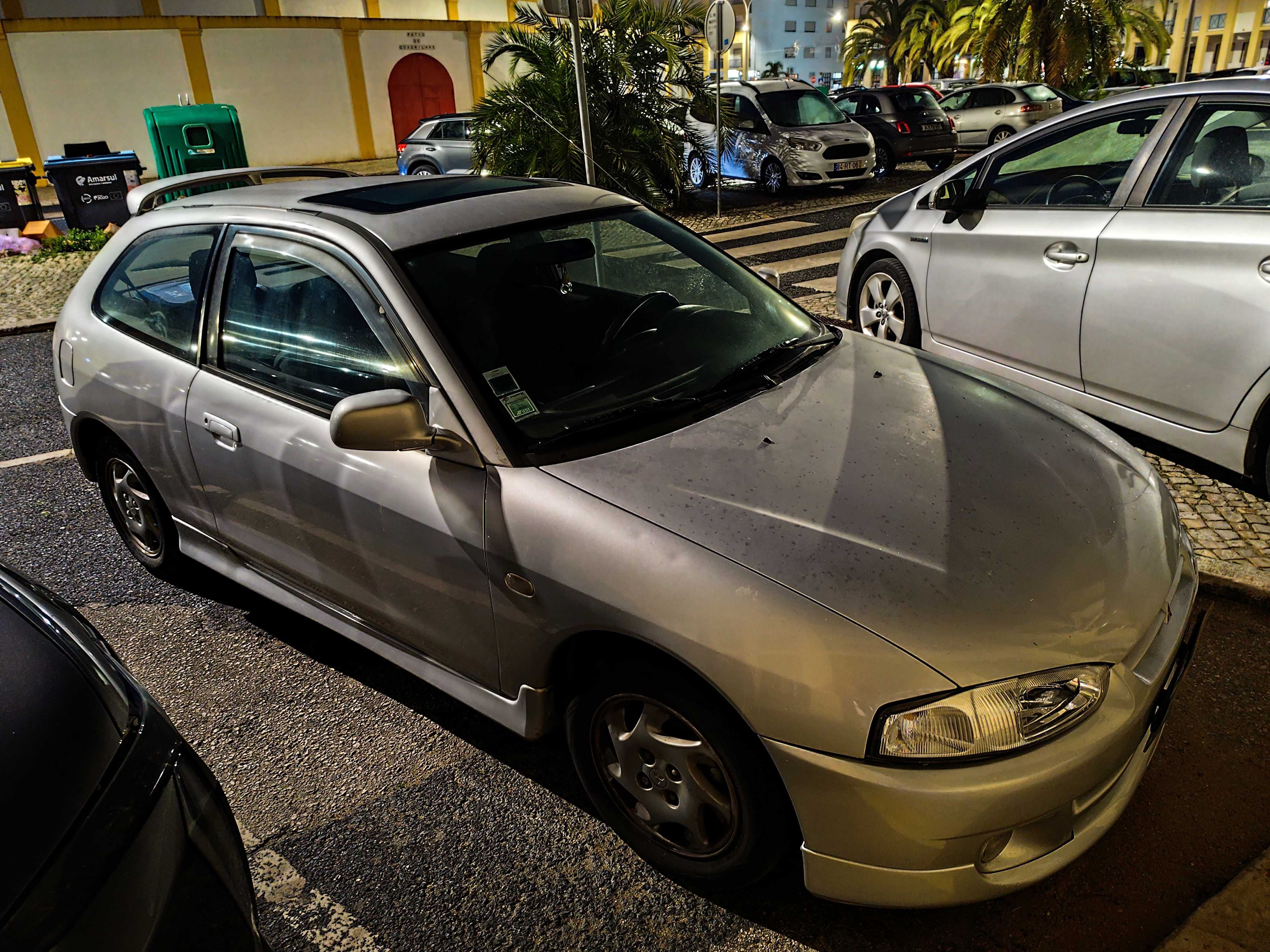 Mitsubishi Colt 2001