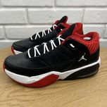 Оригінальні кросівки Jordan max aura 3