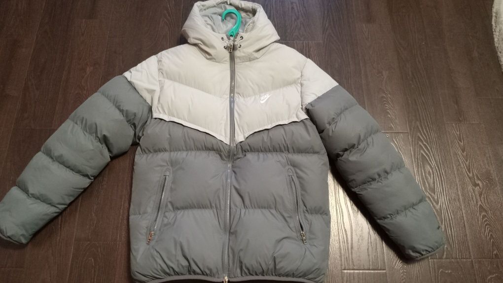 Пуховик NIKE.Нова.