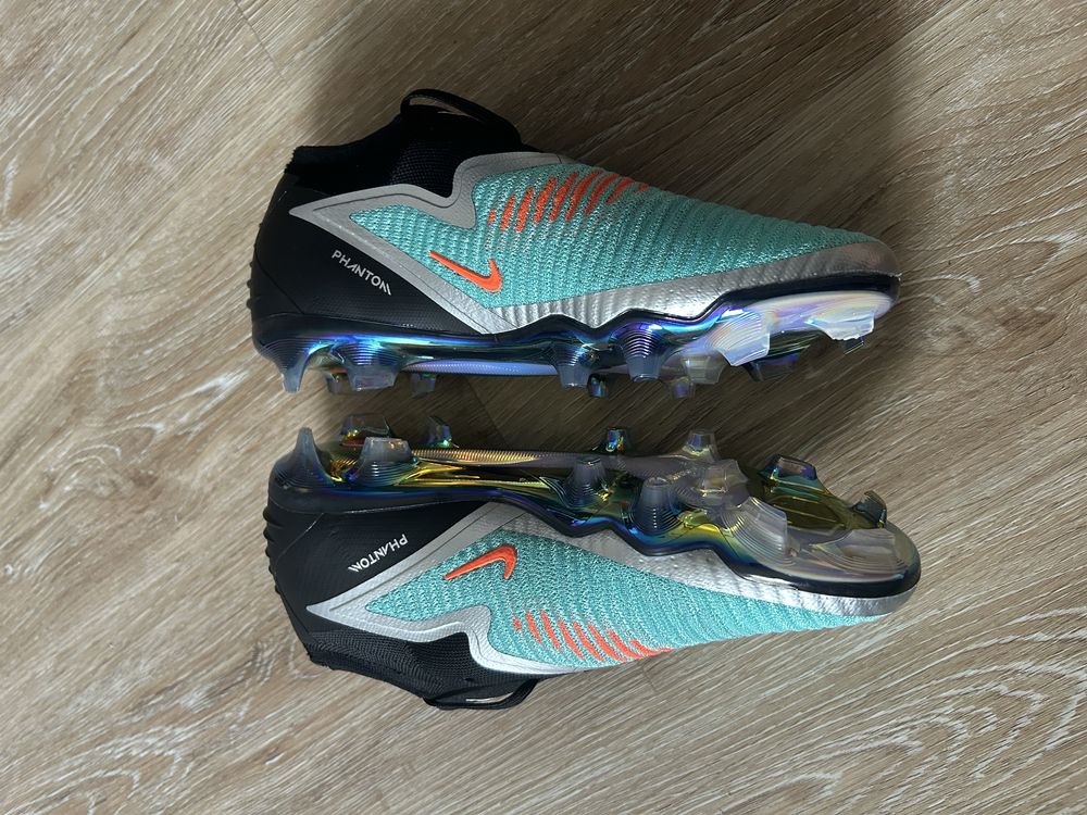 Chuteiras Nike Phantom 6 Low Elite + Meias Nike (NOVAS)