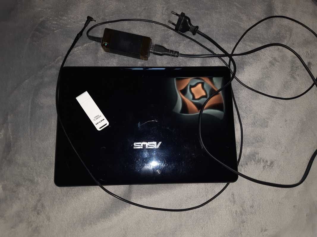 Продам Нетбук ASUS Eee PC 1215N