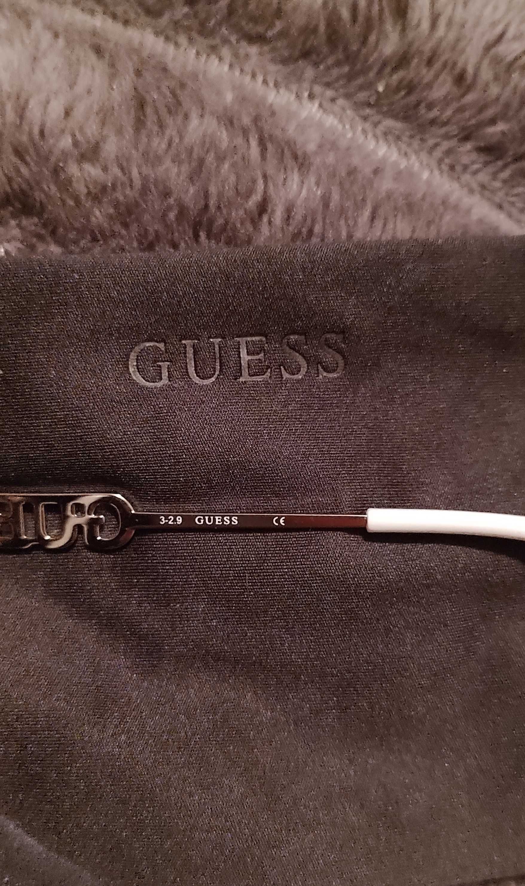 Cолнцезащитные женские очки GUESS GU7646 10G 61