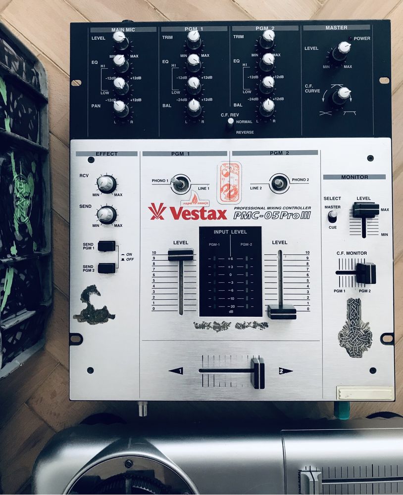 DJ zestaw 2xVestax+Mikser+ponad100vinyli+wzmacniacz+głośniki