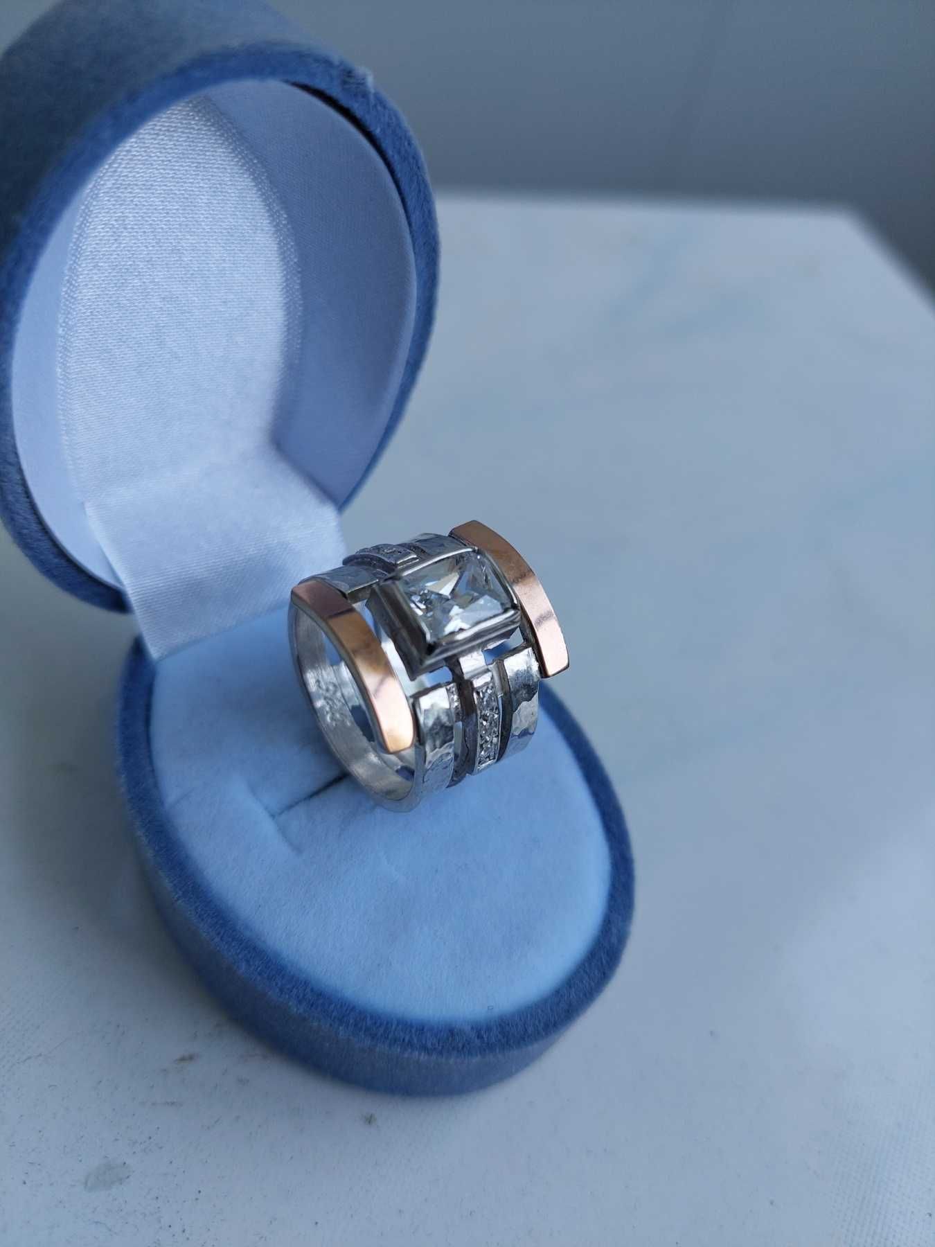 серебряное кольцо с золотом