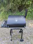 Grill zamykany z termometrem Lund