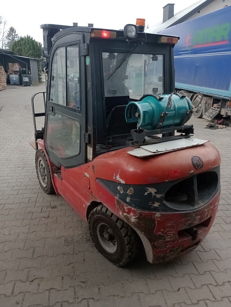 Wózek widłowy maximal 3.5t kabina, silnik nissan,