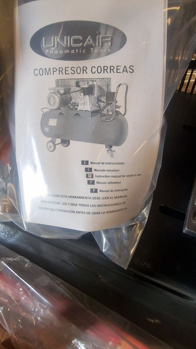 Compressor de 270 litros 1 cabeça novo