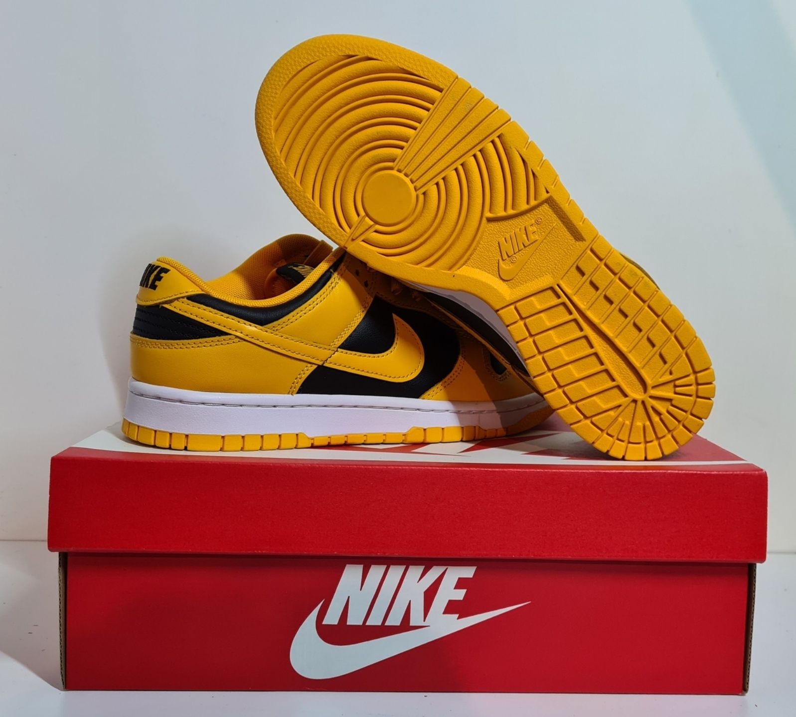 Nike Dunk Low Championship Goldenroad 2021 Tamanho 41 originais novos