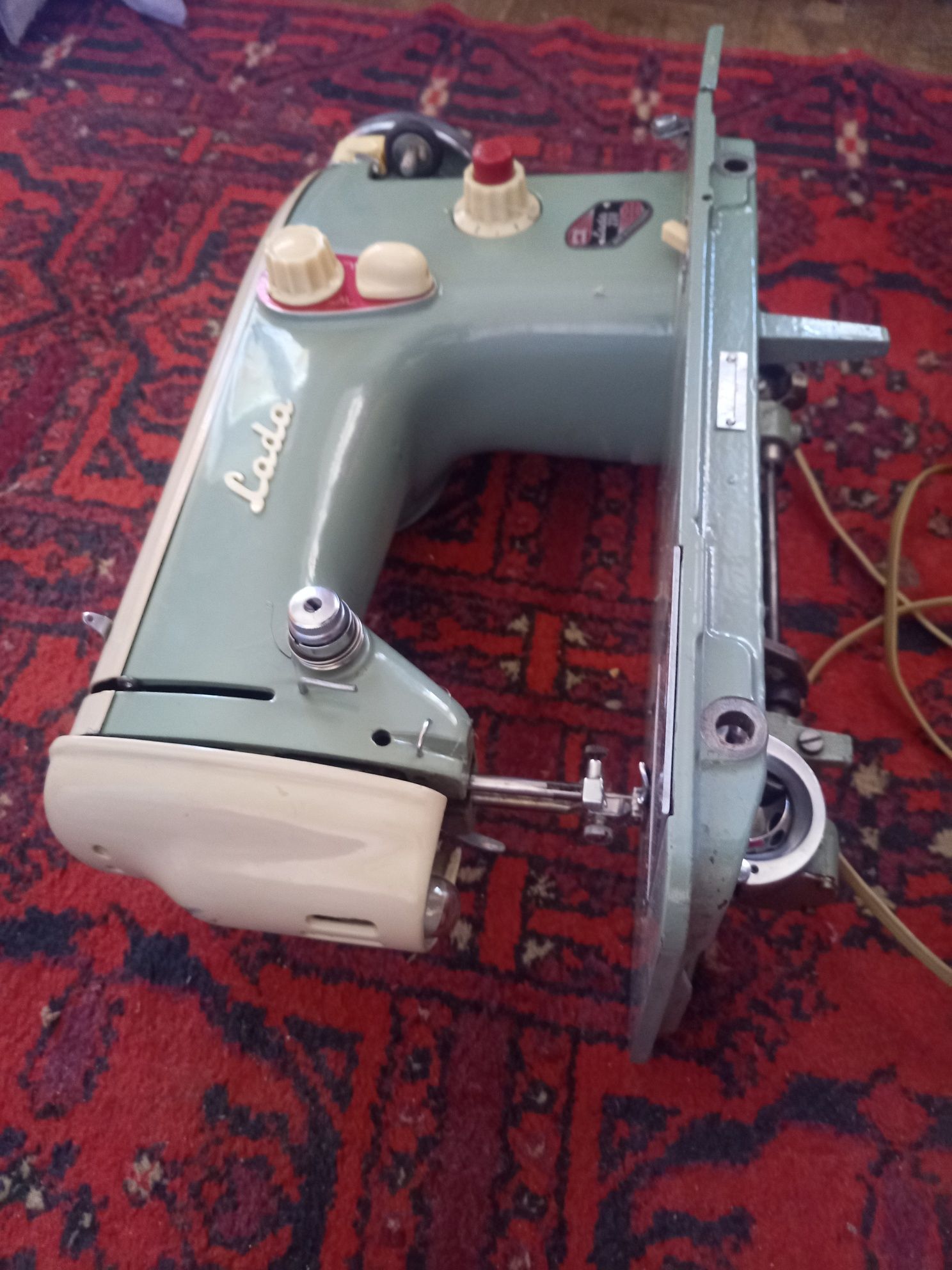 Машина швейна швейная Лада Lada 238