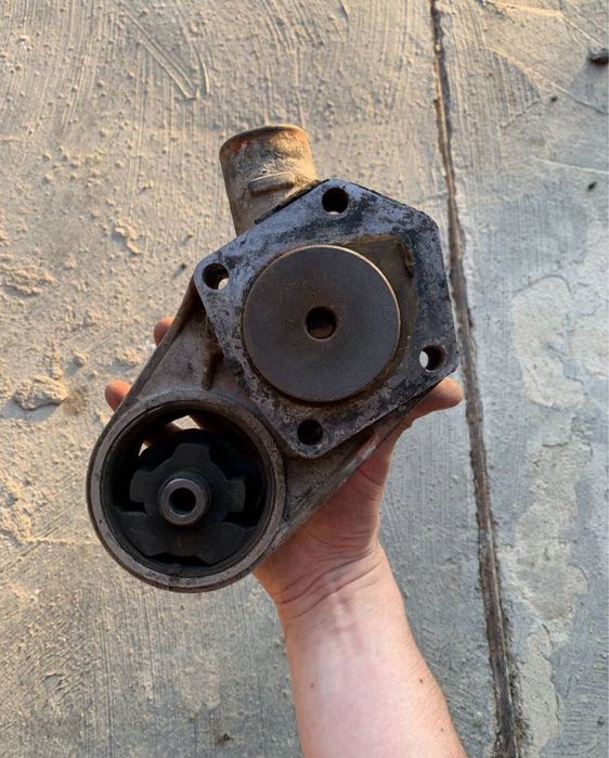 Помпа skoda Felicia 1.3