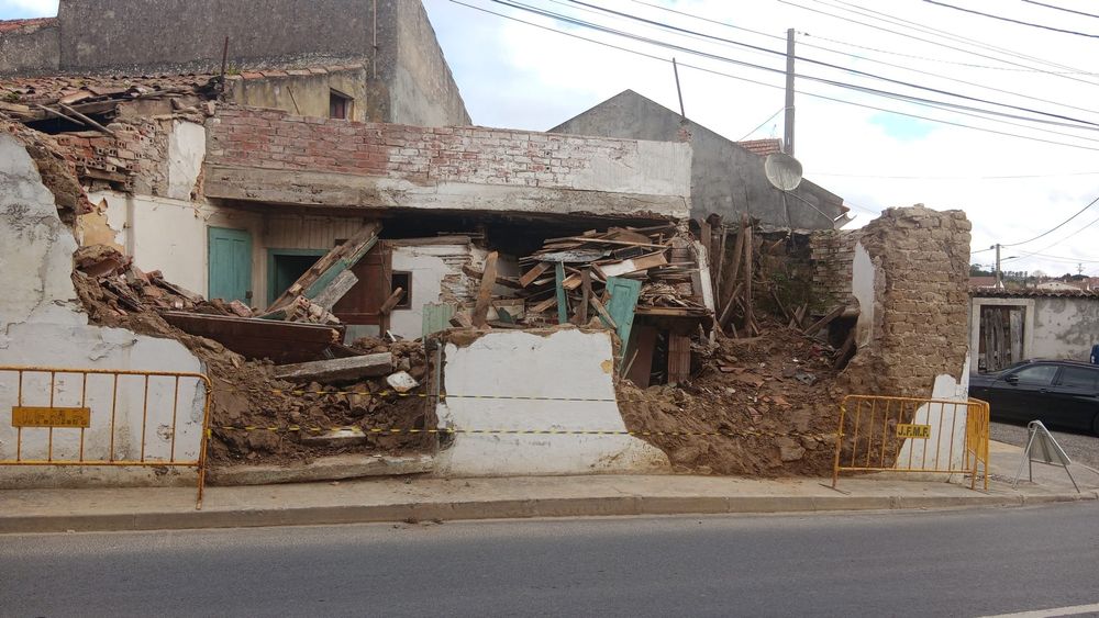 LIMPEZAS e DEMOLIÇÕES Lisboa, Setúbal, Évora, Portalegre, Beja e Sines