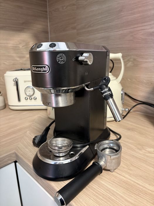Ekspres delonghi kolbowy