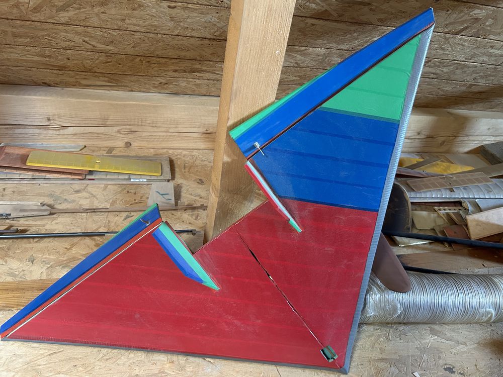 Samolot RC delta