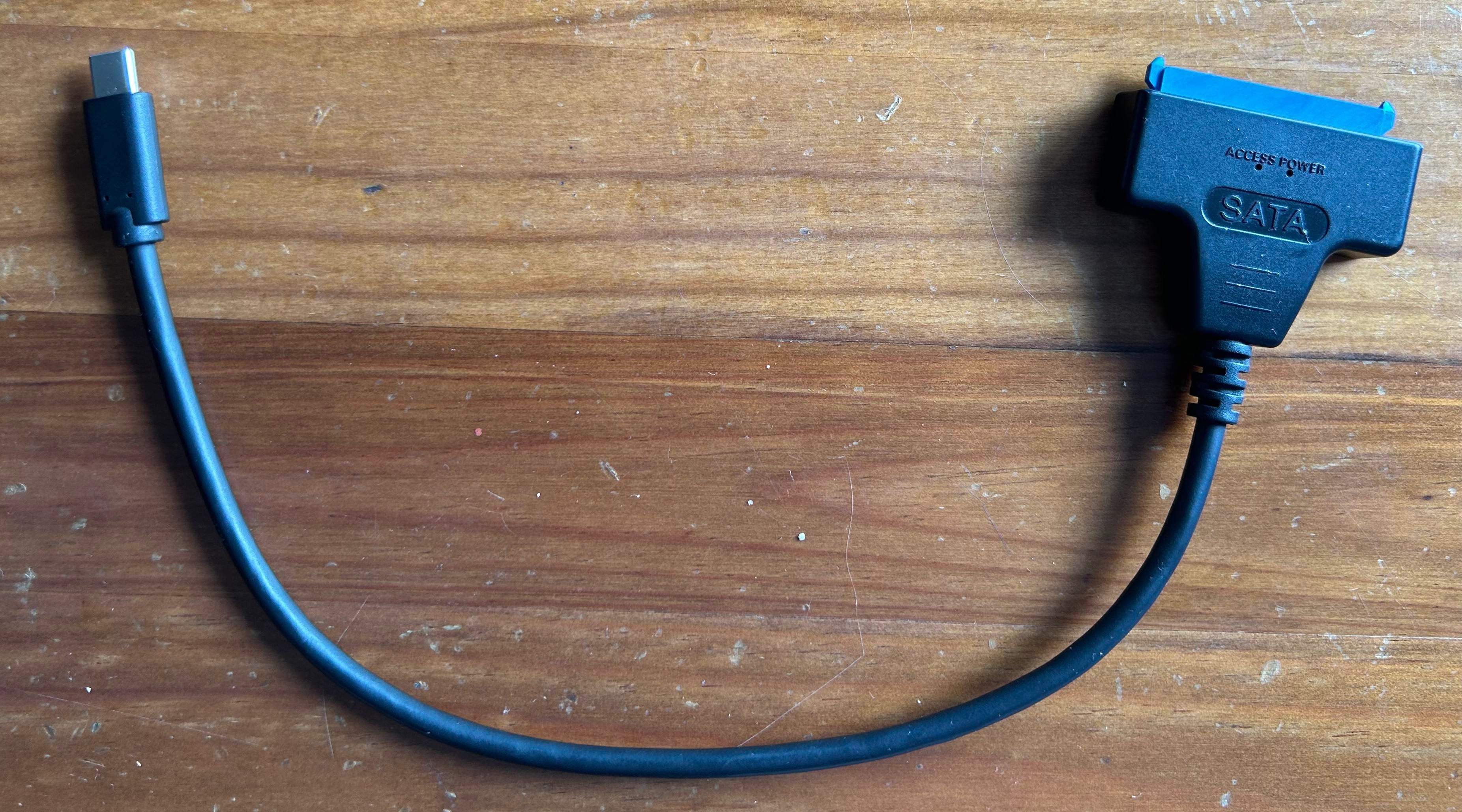 Cabo SATA para USB-C Adaptador