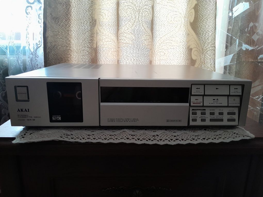 Кассетная дека AKAI  GX-9  25 000