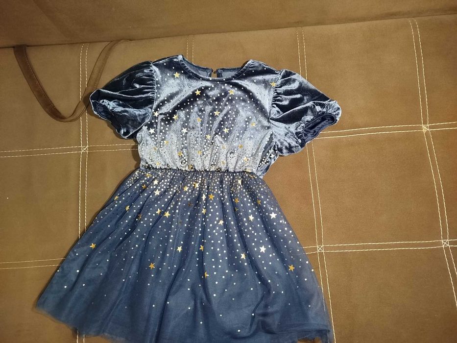 Сукня для дівчинки