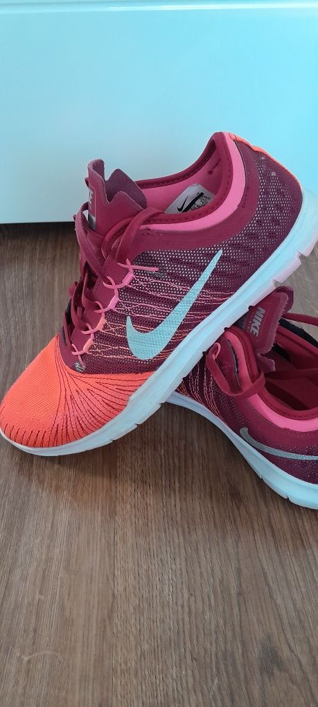 Buty Nike rozmiar 37