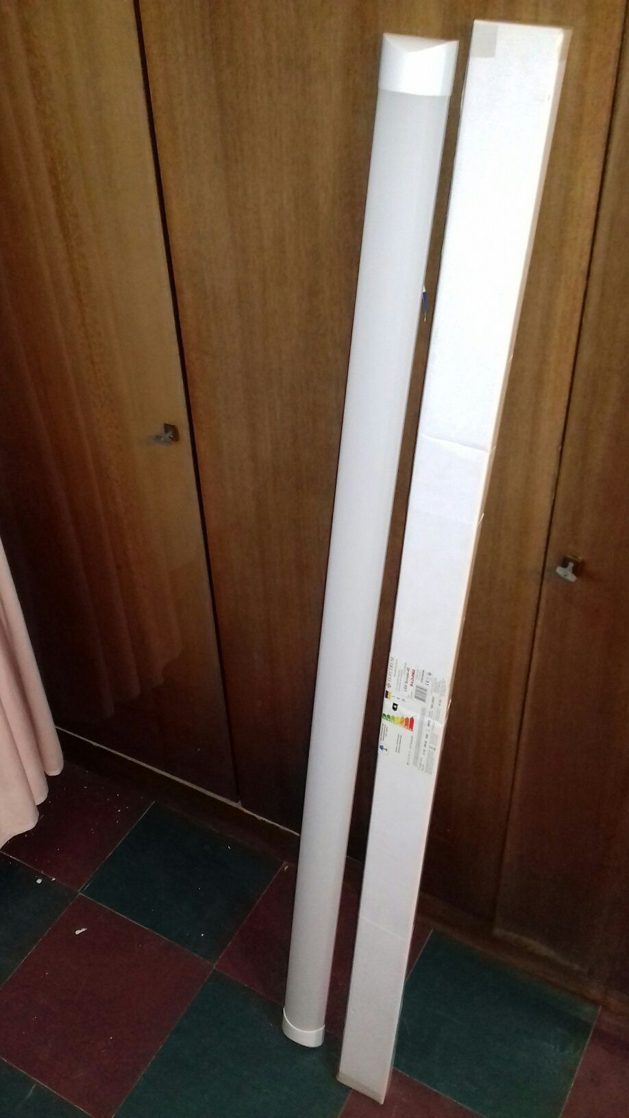 Продам светильник LED