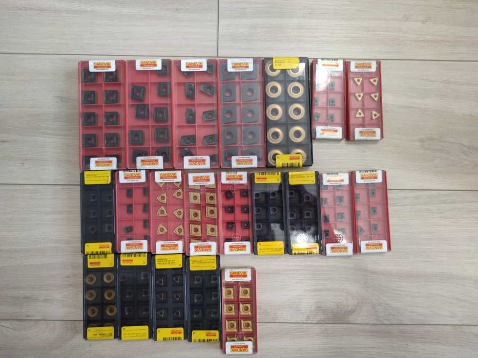 CNC - narzędzia - płytki,wietła i gwintowniki (Sandvik etc)