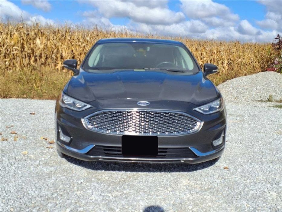 Ford Fusion Hybrid Titanium      2020