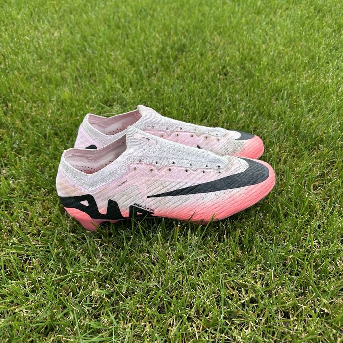 Профісійні бутси Nike Phantom/Mercurial/Mercurial KM