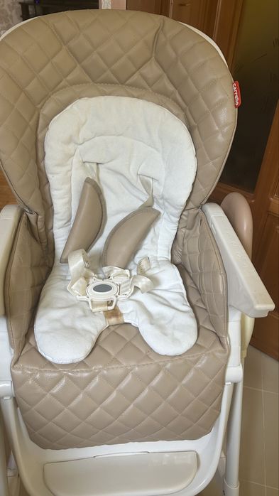 Крісло для годування Carello caramel