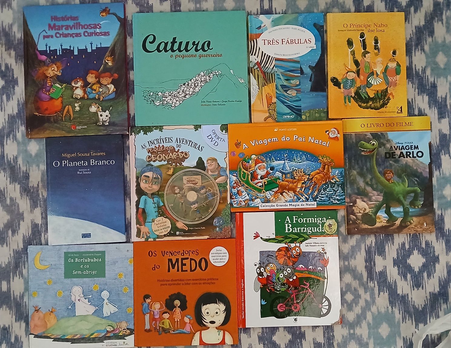Livros infantis como novos a €3