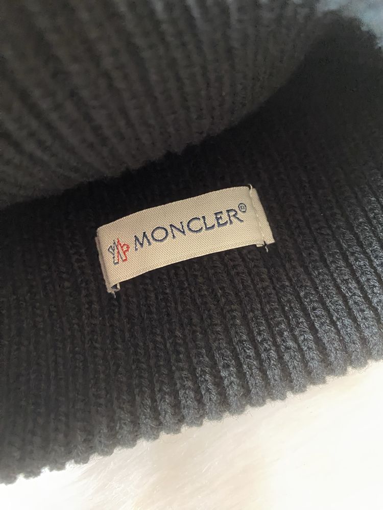 Gorro Moncler Preto