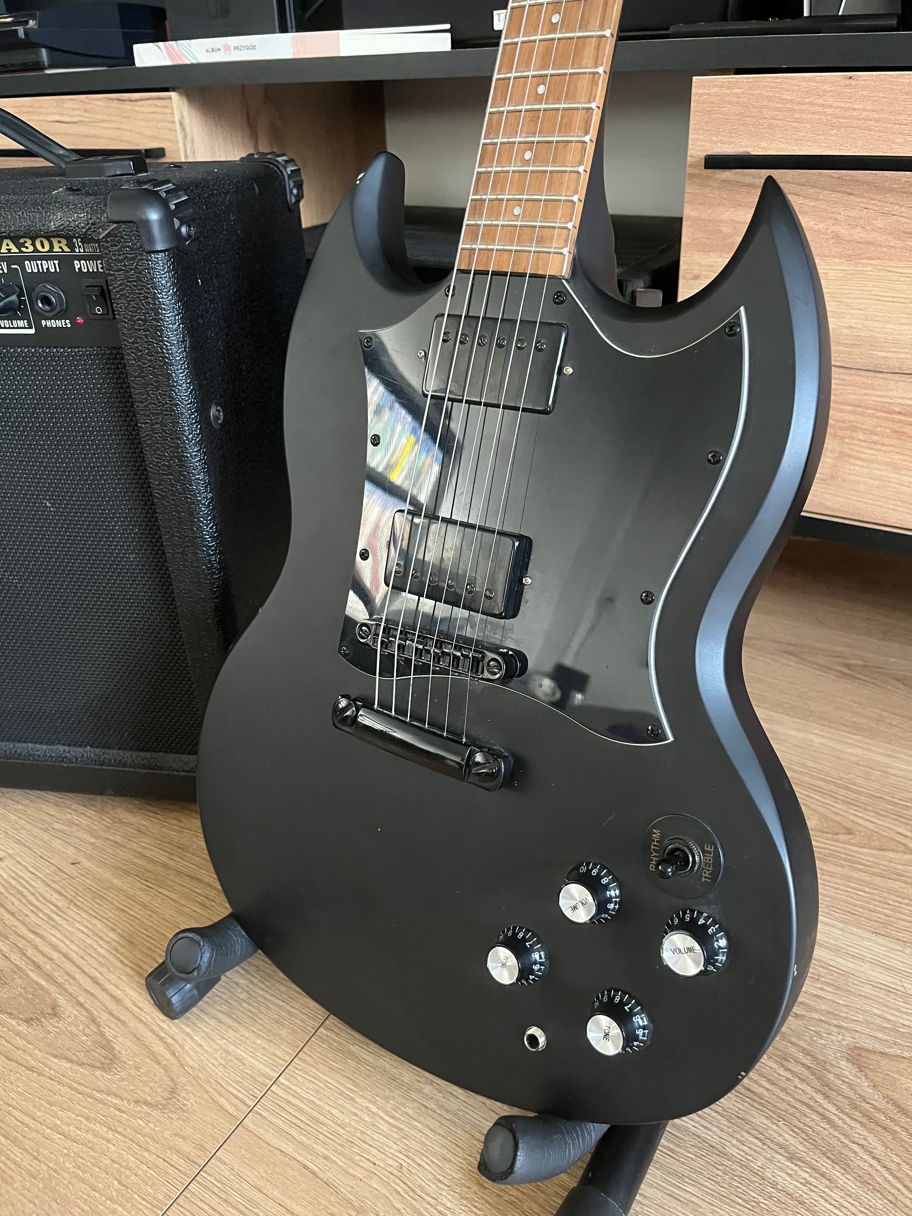 ZESTAW Gitara Elektryczna VGS Cobra SG  + Wzmacniacz Carrer CA30R