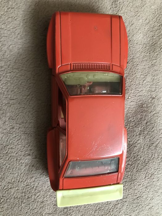 Модель машини Ford Escord RS 1800